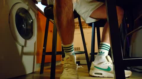 GUILLAUME feet and socks online show from 4, 3, 2025