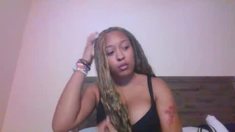 Snapshot of jobxbyy chatting on 29, 12, 2024 JoJo 3 online show from 29, 12, 2024