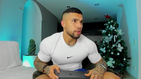 joe_esthetic online show from 20, 12, 2024