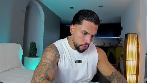 joe_esthetic online show from 27, 2, 2025