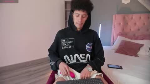 Emma  Joe online show from 25, 11, 2025