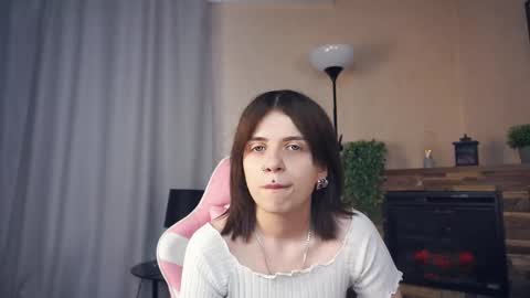 Snapshot of joeannkunselman chatting on 7, 1, 2026 Sofia online show from 7, 1, 2026