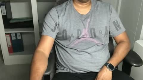 Snapshot of joeshades21 chatting on 28, 10, 2025 joeshades21 online show from 28, 10, 2025