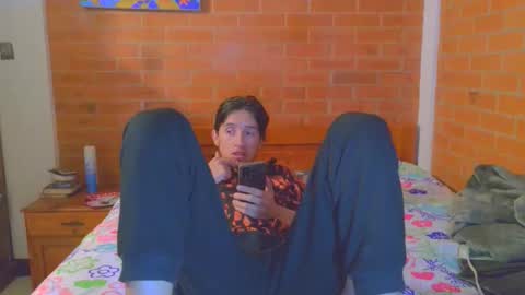 Snapshot of johan70nsexy chatting on 3, 12, 2025 johan70nsexy online show from 3, 12, 2025