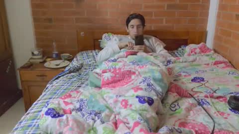 Snapshot of johan70nsexy chatting on 25, 3, 2026 johan70nsexy online show from 25, 3, 2026