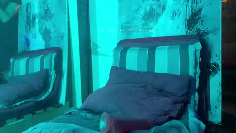 Johanna Sweet online show from 11, 1, 2025