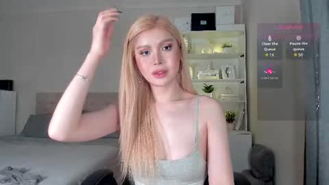 Snapshot of johannarodriguez23 chatting on 8, 7, 2026 Johanna Rodriguez online show from 8, 7, 2026