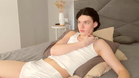 John online show from 4, 3, 2025