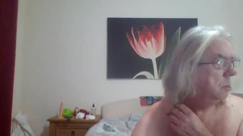 Snapshot of john_little_one chatting on 26, 12, 2024 JOHN online show from 26, 12, 2024