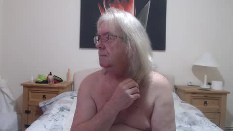 Snapshot of john_little_one chatting on 30, 12, 2024 JOHN online show from 30, 12, 2024