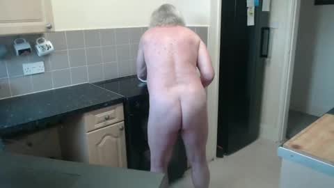 Snapshot of john_little_one chatting on 30, 12, 2024 JOHN online show from 30, 12, 2024