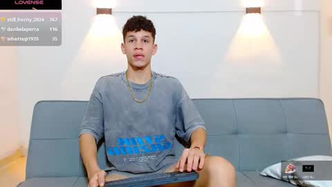 john_ssnow29 online show from 3, 12, 2025