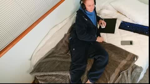 john_therealone online show from 25, 12, 2024