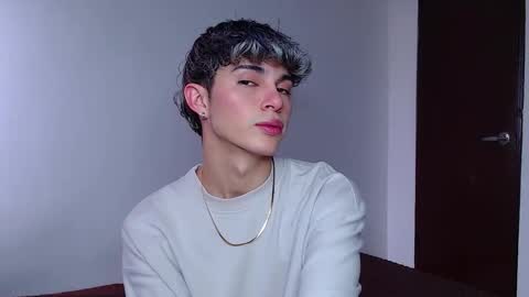 John Vichenso online show from 6, 11, 2025