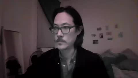 Snapshot of johneelicks chatting on 8, 11, 2025 Johnee online show from 8, 11, 2025