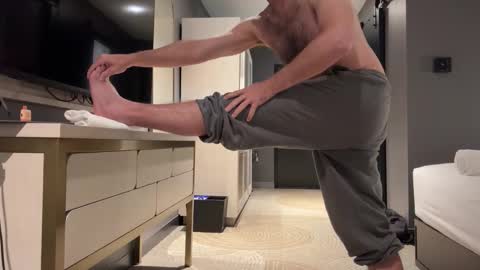 Snapshot of johnfitzzzzz chatting on 20, 10, 2025 J online show from 20, 10, 2025