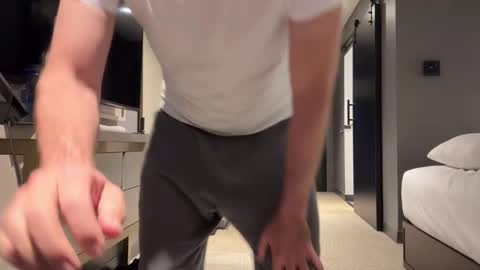 Snapshot of johnfitzzzzz chatting on 24, 10, 2025 J online show from 24, 10, 2025