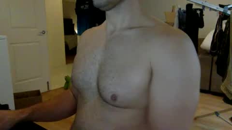 Snapshot of johnhotxxxx chatting on 17, 9, 2025 LETSPLAY online show from 17, 9, 2025