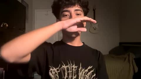 Snapshot of johnj188 chatting on 13, 10, 2025 johnj188 online show from 13, 10, 2025