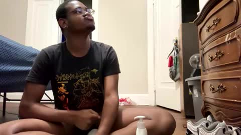 Snapshot of johnjohn6789840055 chatting on 15, 11, 2025 John online show from 15, 11, 2025