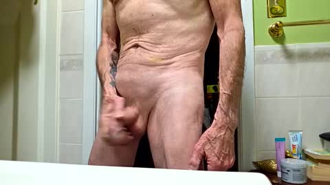 Snapshot of johnlong71 chatting on 3, 10, 2025 johnlong71 online show from 3, 10, 2025