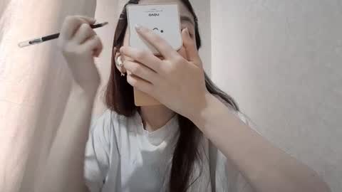 Molly online show from 4, 12, 2025