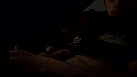 Snapshot of johnny981047 chatting on 13, 4, 2026 johnny981047 online show from 13, 4, 2026