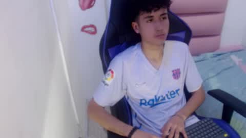 johnny_cagee online show from 9, 12, 2024