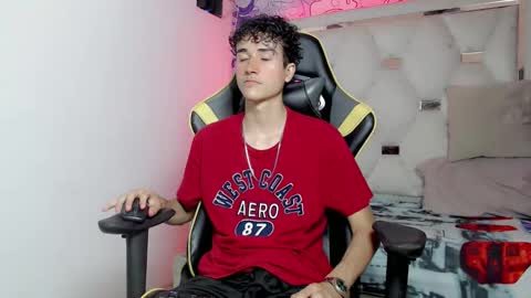 johnny_cagee online show from 2, 10, 2025