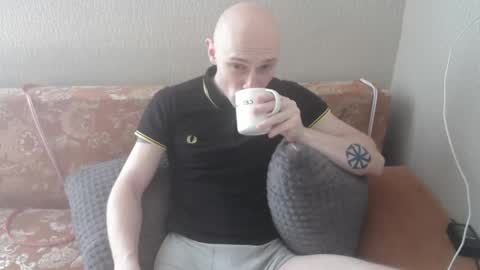 Snapshot of johnny_positive chatting on 12, 3, 2025 Johnny online show from 12, 3, 2025