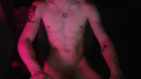 Snapshot of johnny_positive chatting on 3, 10, 2025 Johnny online show from 3, 10, 2025