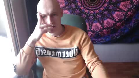 Snapshot of johnny_positive chatting on 10, 10, 2025 Johnny online show from 10, 10, 2025