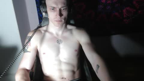Snapshot of johnny_positive chatting on 14, 10, 2025 Johnny online show from 14, 10, 2025