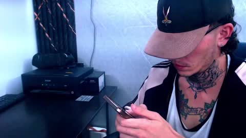 Snapshot of johnsonisaac94_ chatting on 9, 2, 2025 johnsonisaac94 online show from 9, 2, 2025