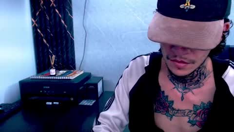 Snapshot of johnsonisaac94_ chatting on 15, 2, 2025 johnsonisaac94 online show from 15, 2, 2025