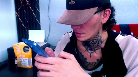 Snapshot of johnsonisaac94_ chatting on 17, 2, 2025 johnsonisaac94 online show from 17, 2, 2025