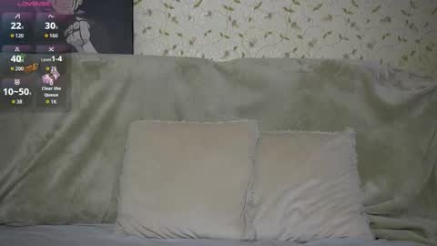 Snapshot of johnstoneisland chatting on 17, 11, 2025 John online show from 17, 11, 2025