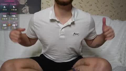 Snapshot of johnstoneisland chatting on 18, 12, 2025 John online show from 18, 12, 2025