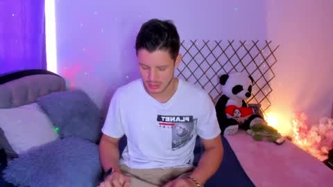 Snapshot of johnycooper08 chatting on 21, 7, 2026 johnycooper08 online show from 21, 7, 2026