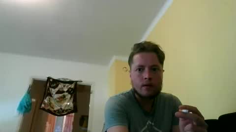 Snapshot of jojotouls chatting on 10, 10, 2025 boss online show from 10, 10, 2025