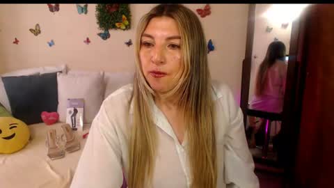 Snapshot of jolie_mature_ chatting on 30, 6, 2026 Jolie Mature online show from 30, 6, 2026