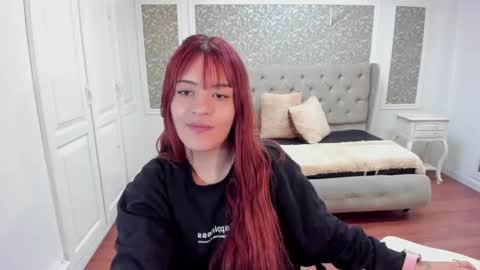 Snapshot of jolie_price chatting on 12, 12, 2024 Jolie price online show from 12, 12, 2024