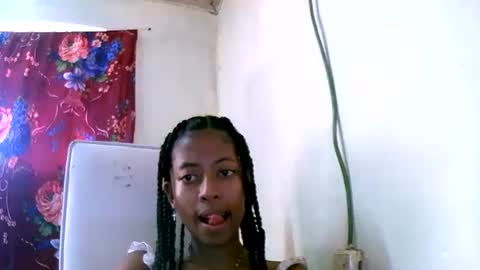 Snapshot of joliekah27 chatting on 19, 1, 2025 joliekah27 online show from 19, 1, 2025