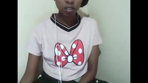 joliekah27 online show from 17, 3, 2026