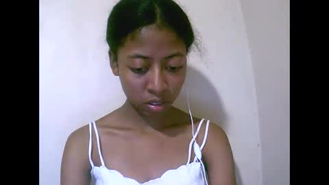 joliekah27 online show from 23, 4, 2026