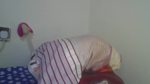 jollynabeb online show from 28, 2, 2025