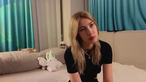 Viola online show from 2, 11, 2025