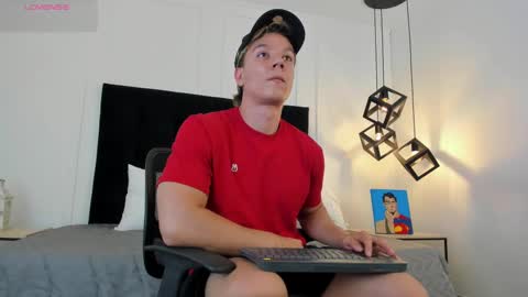 Jonathan Danielss  online show from 3, 3, 2025