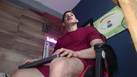 jonathancast08 online show from 19, 10, 2025