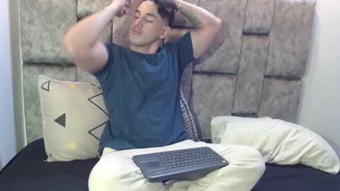 jonathancast08 online show from 17, 5, 2026